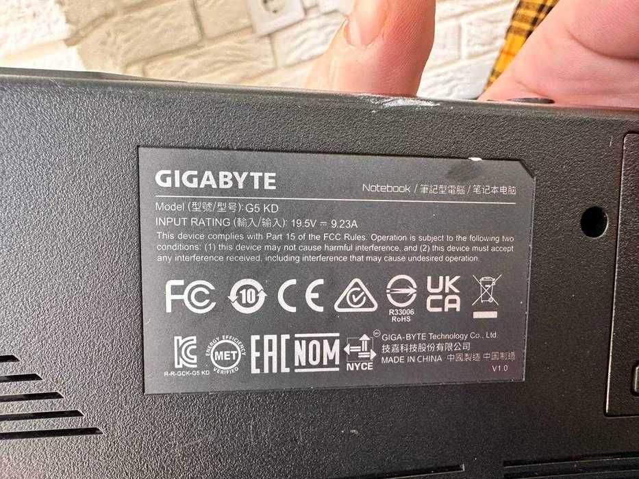 Ігровий ноутбук GygaByte G5 15.6" 144Hz i5-11400H 16/512 RTX3060 6GB