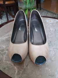 Sapatos Senhora em couro