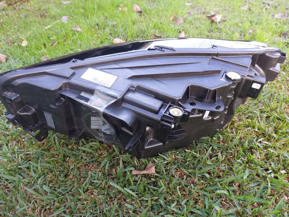 Farol volvo xc40 led 2023