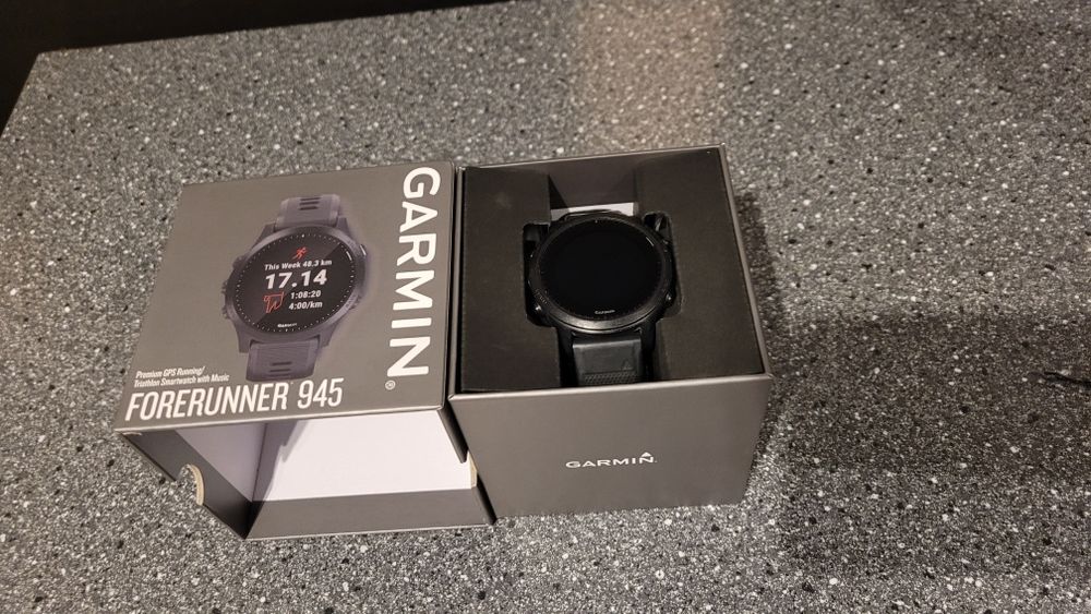 Garmin Forerunner 945 - zegarek sportowy