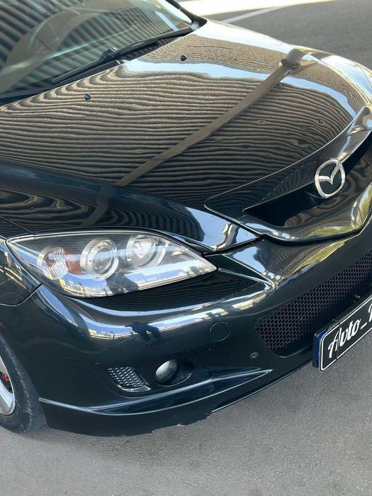 Продам Mazda 3 1.6