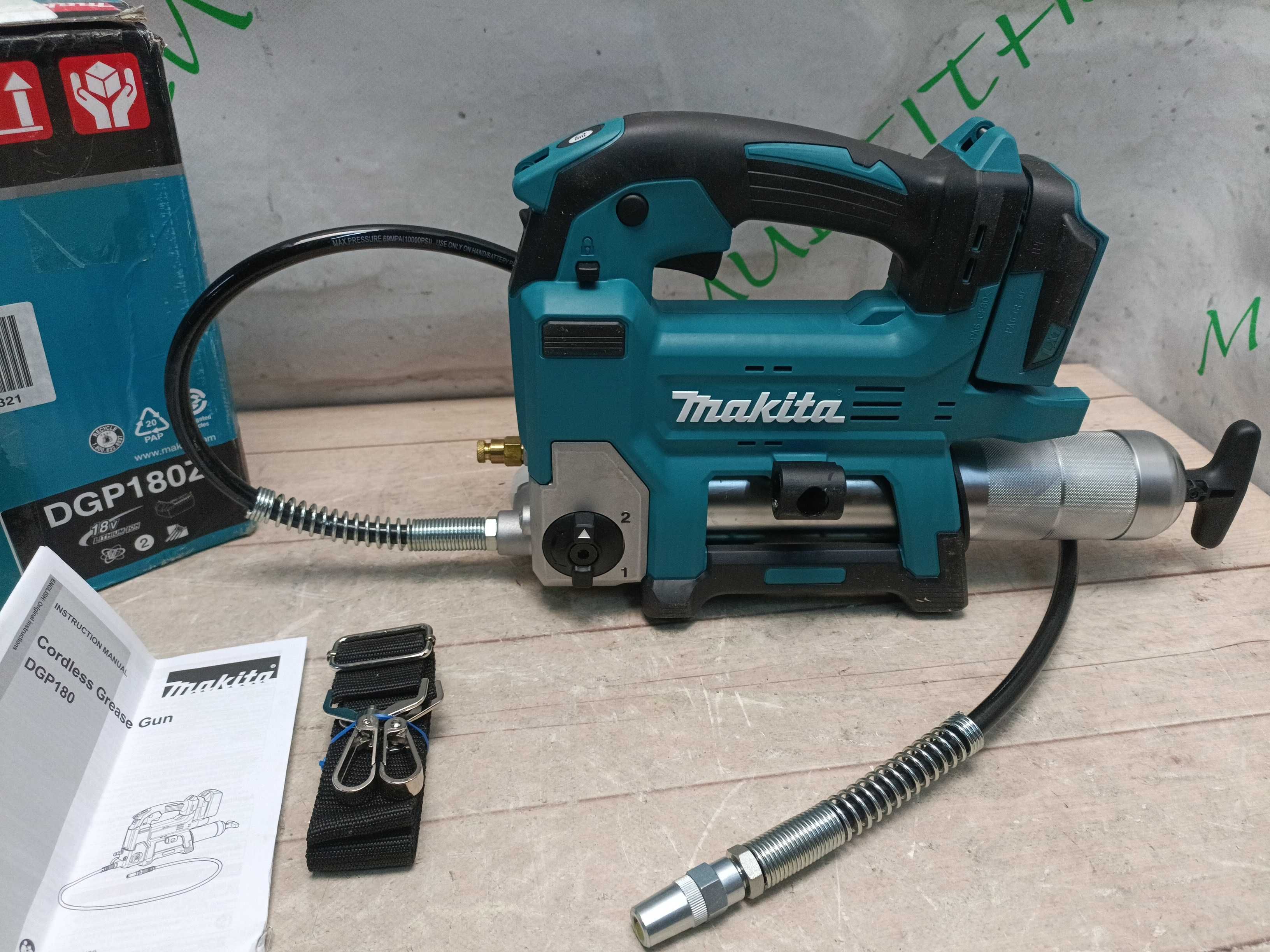 Makita DGP180Z акумуляторний пістолет для змащування 18В