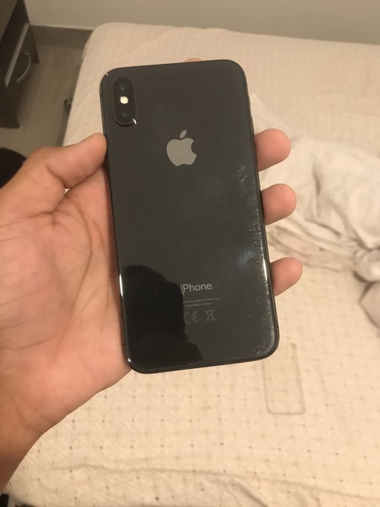 Vendo iPhone cá para retirada de peças