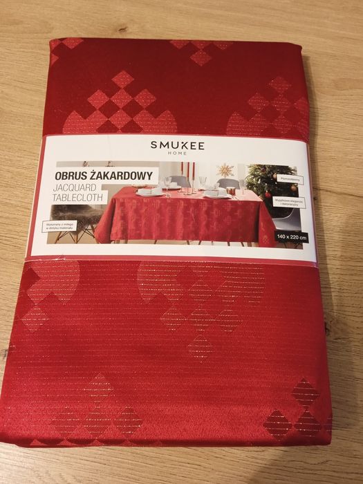 Obrus plamoodporny żakardowy smukee