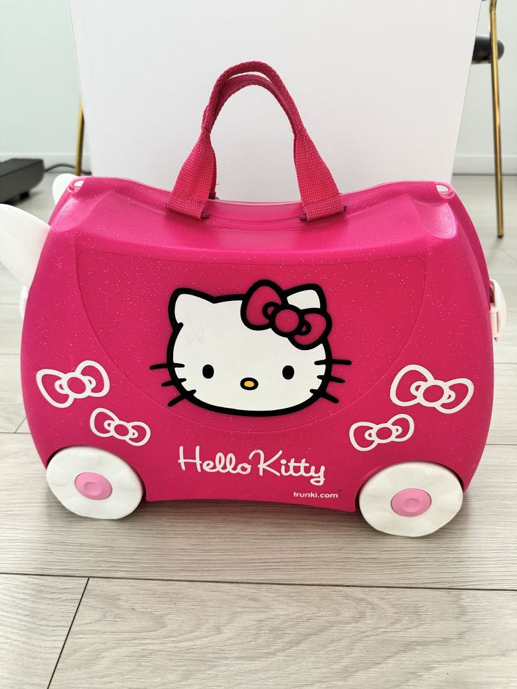 Jeździk walizka hello kitty TRUNKI