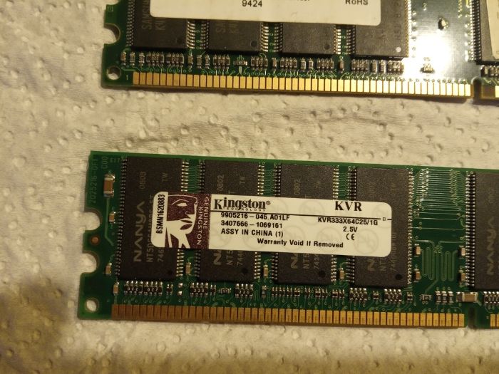 Memorias para torre de DDR400 1g e menos