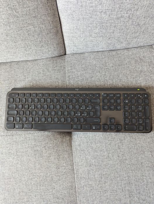 Teclado Logitech MX Keys