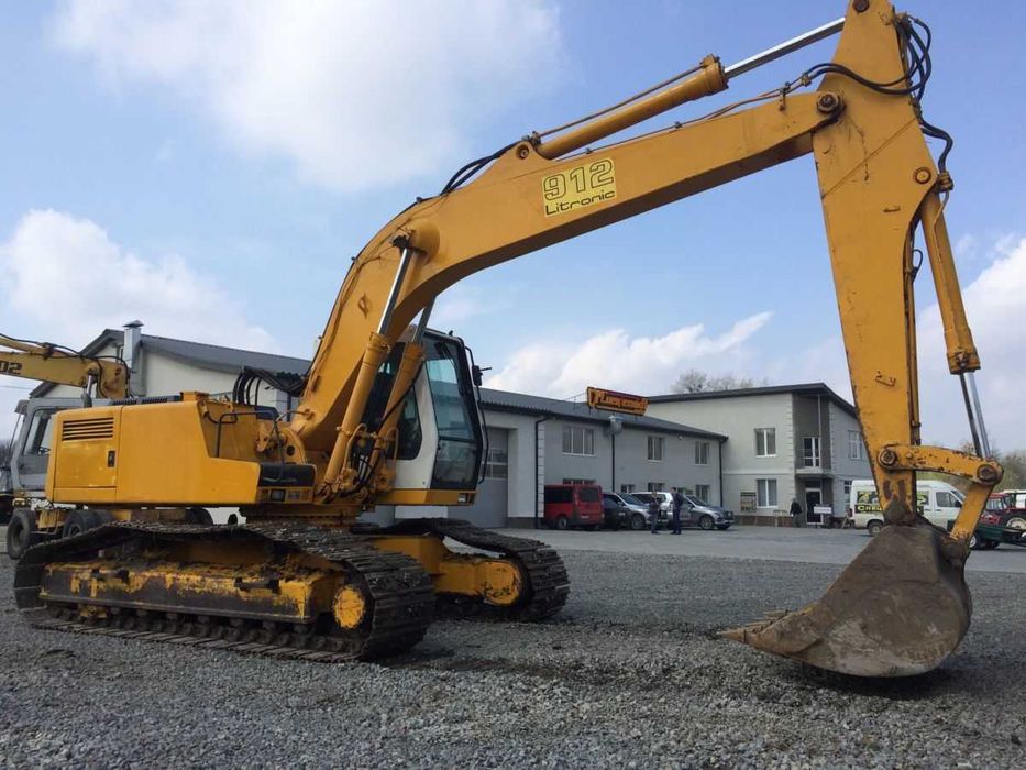 Оренда/послуги екскаватора навантажувача JCB 3-4 CX Самоскиди та інше