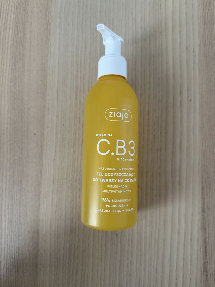 Ziaja żel oczyszczający do twarzy C.B3 CB3