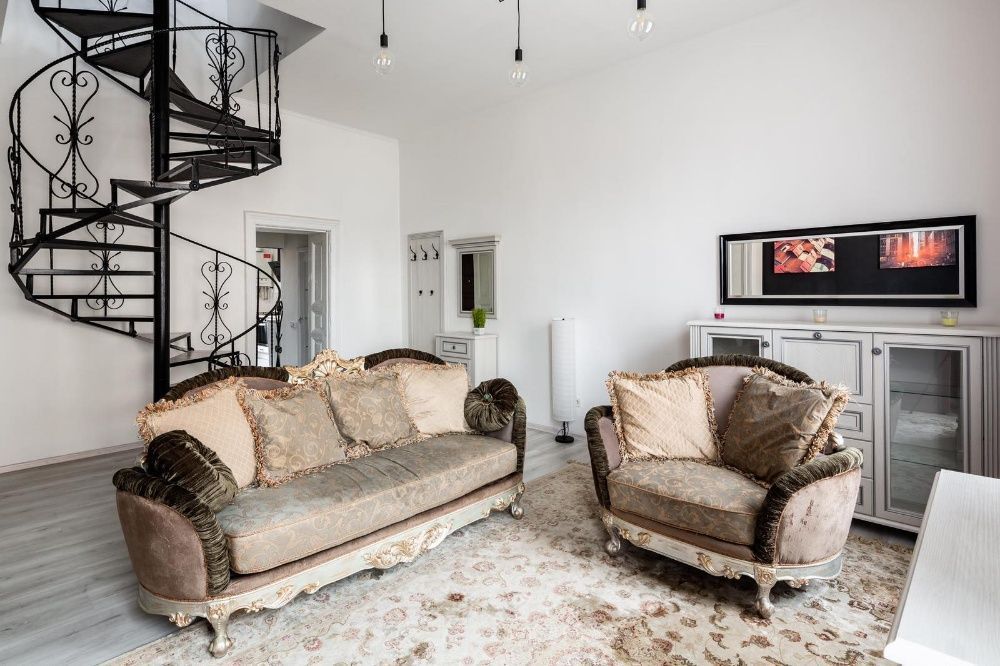 вул. Мартовича 3/Оренда Подобово дворівневі апартаменти/для 6 осіб