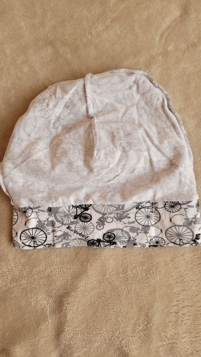 Cienka czapka chłopięca w rowery bawełna 40cm do 48cm, wysokość 16cm