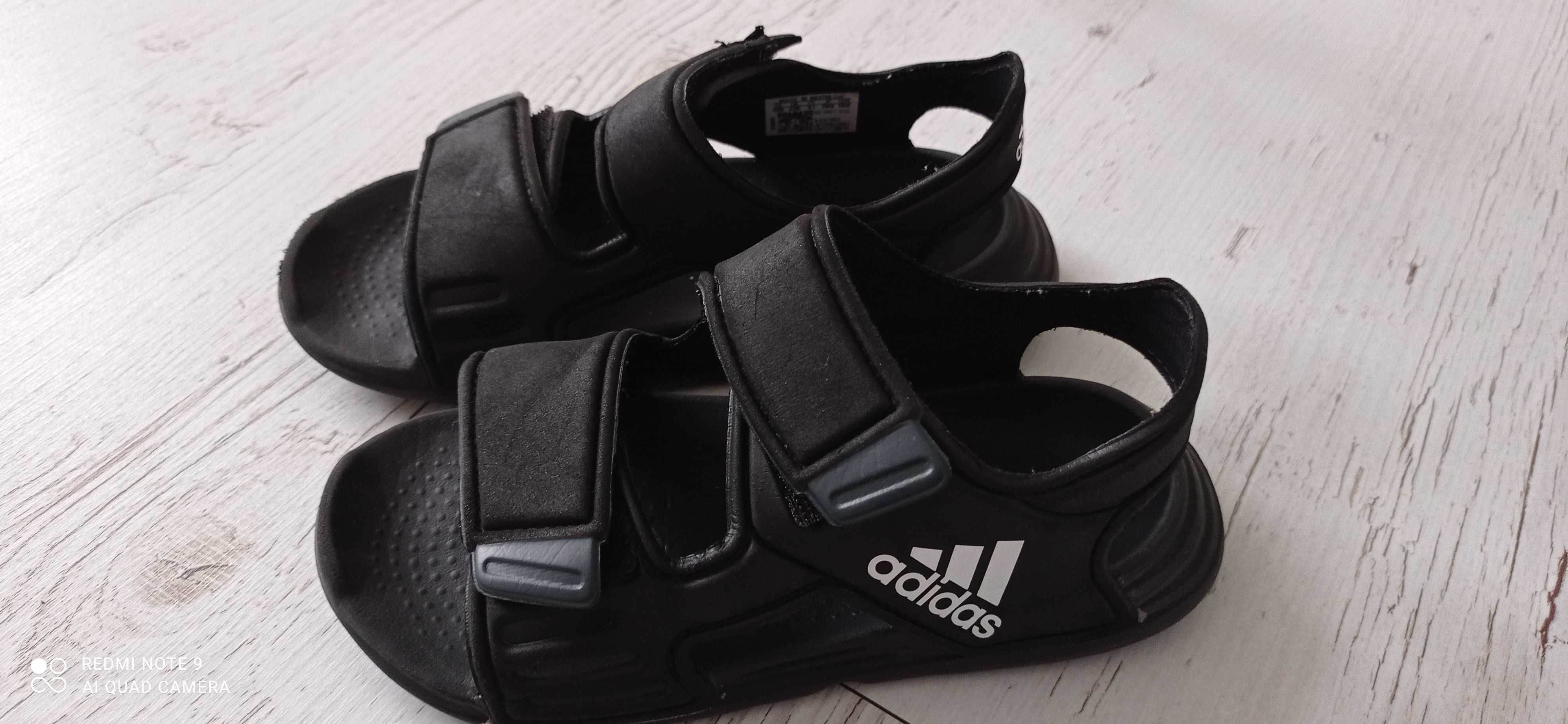 Sandałki Adidas, rozm.31, stopa maks.18,3