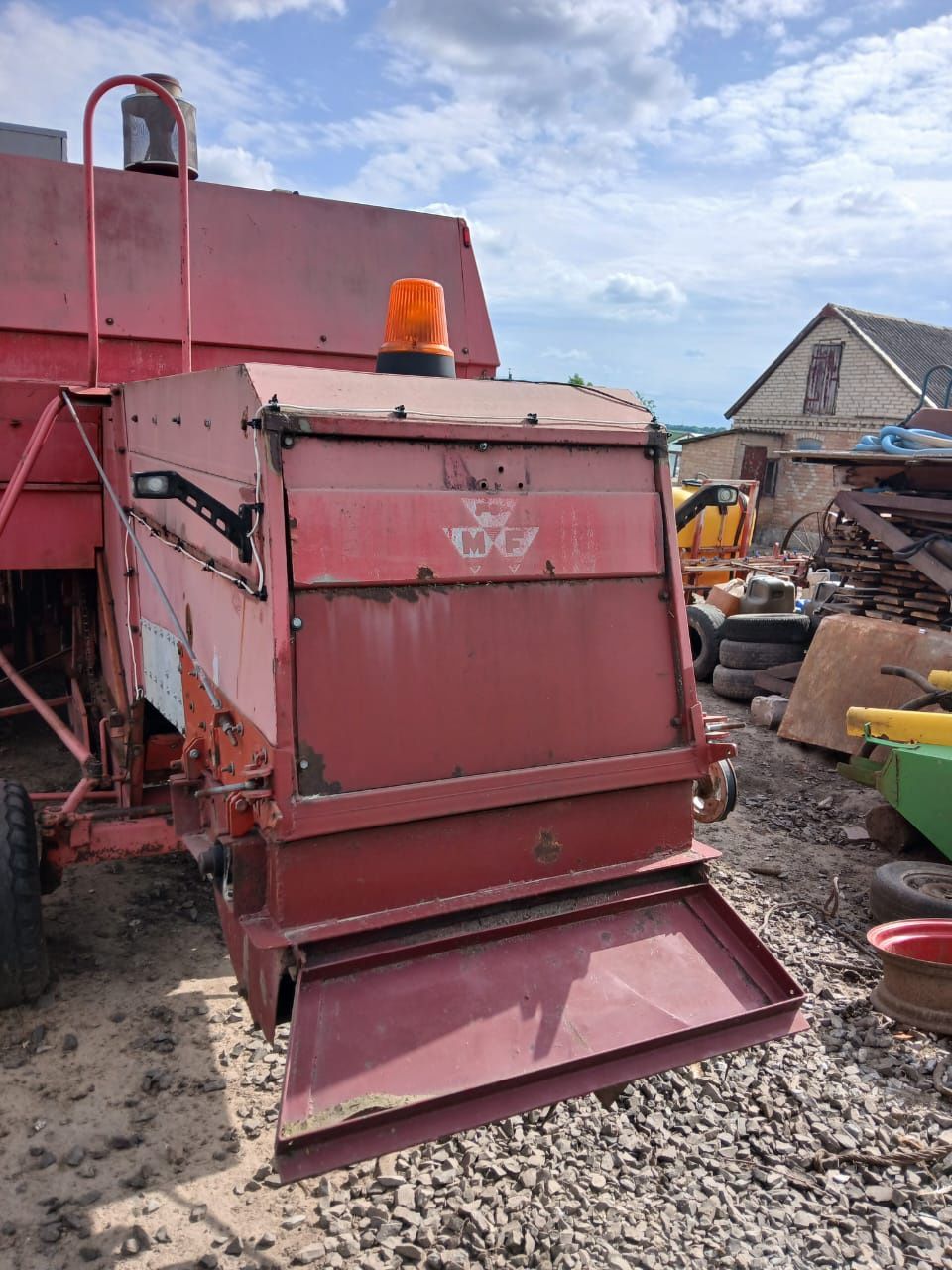 Комбайн massey 187