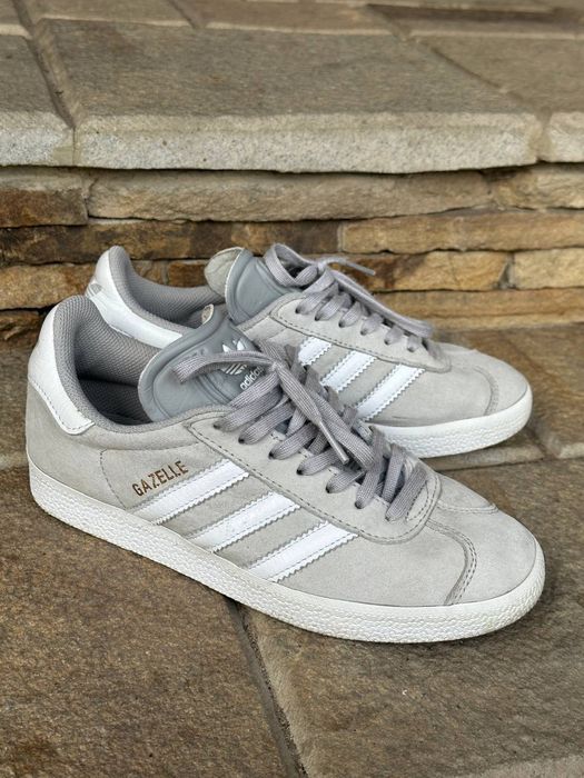 Adidas Gazelle серые 36 р
Размер: 36 (22 см) на узкую ногу. Состо