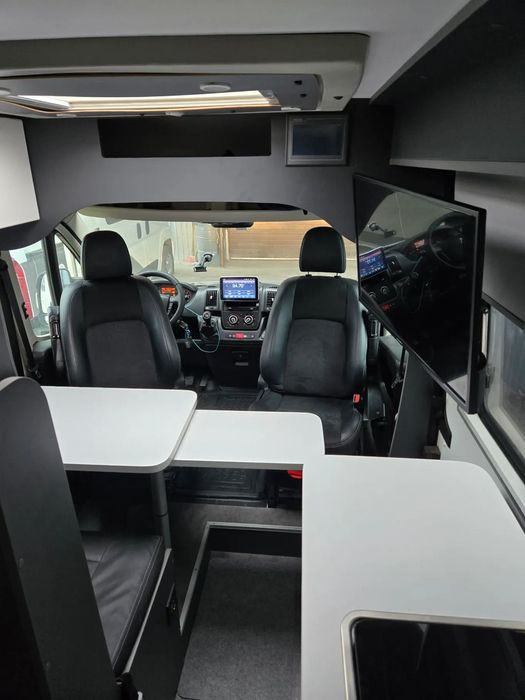 Peugeot Boxer L4H2  Peugeot Boxer Campervan 2.0 HDi 165KM – profesjonalna zabudowa, gwaran