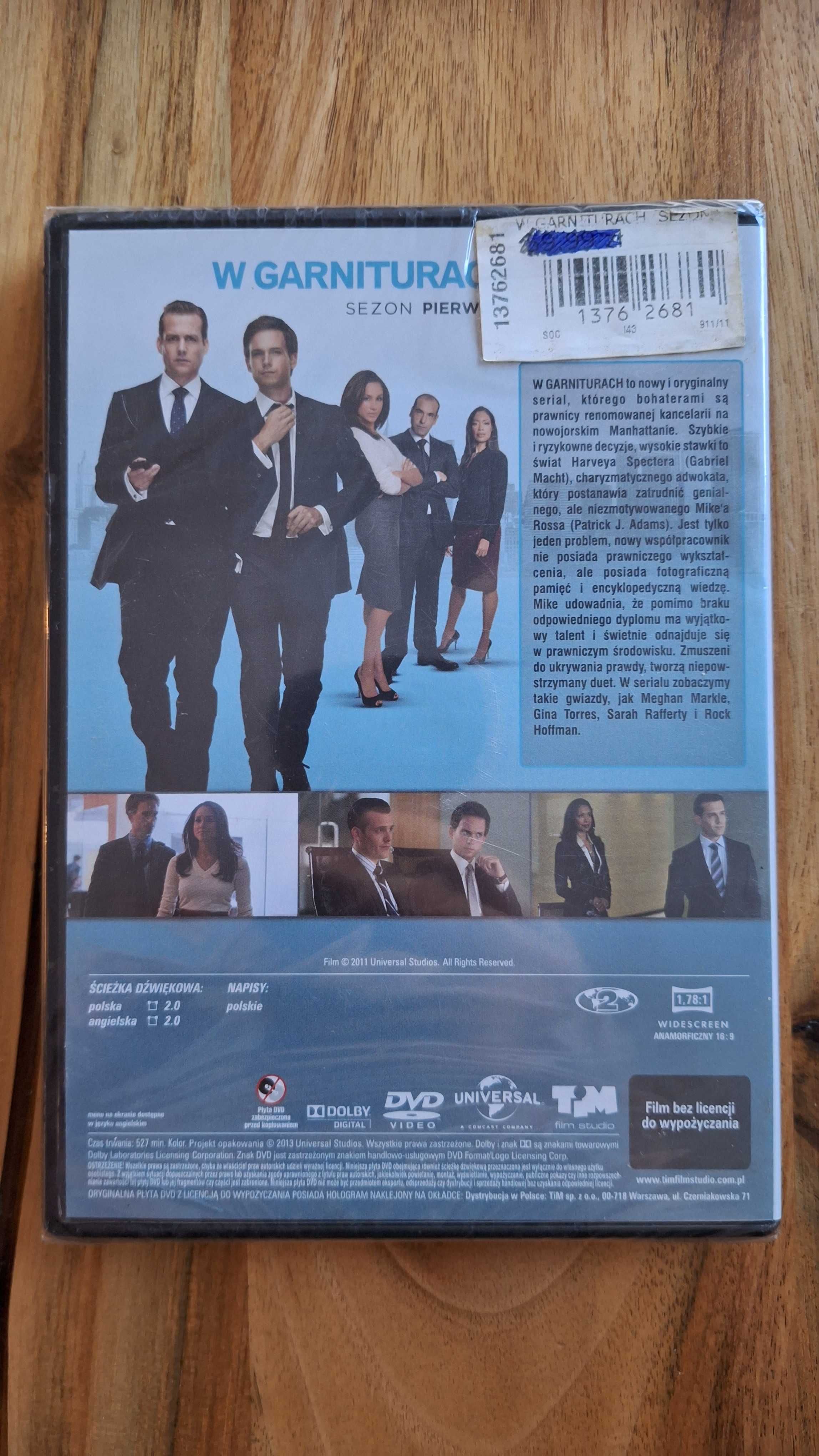W garniturach - pierwszy sezon serialu - 3xDVD nowe, w folii