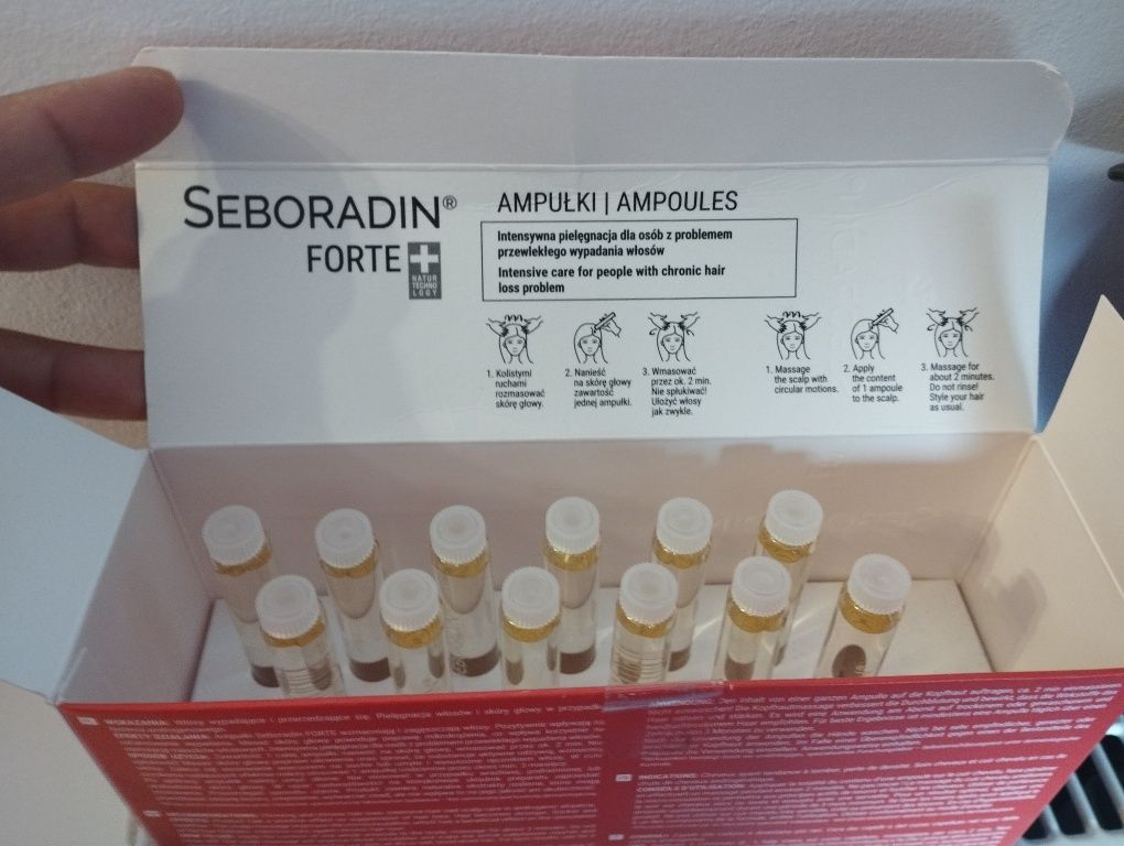 Seboradin Forte+ ampułki na wypadanie włosów wzmacniające