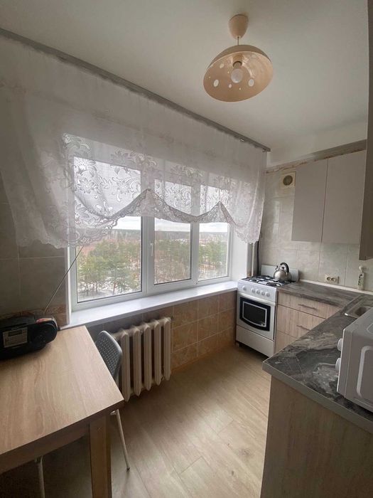 Вул. Кубанської України. б.15/13, гарна квартира біля  м. Лісова!