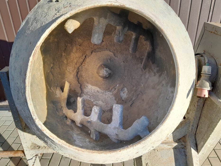 Betoniarka solidna sprawna