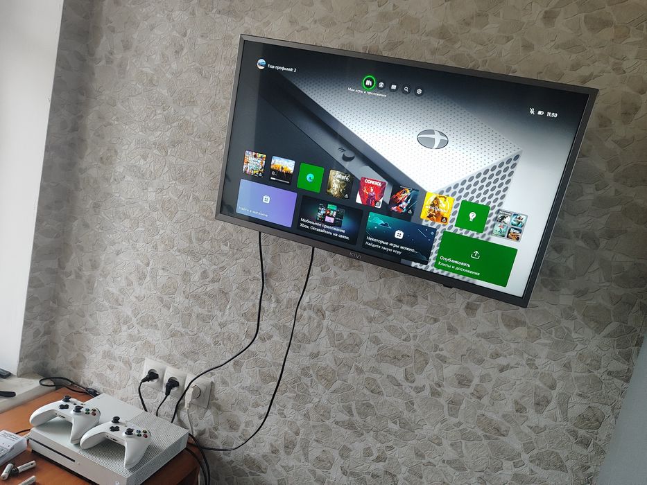 Xbox one s. Два геймпада.  Состояние идеал