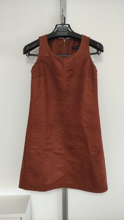 Vestido tipo camurça com fecho