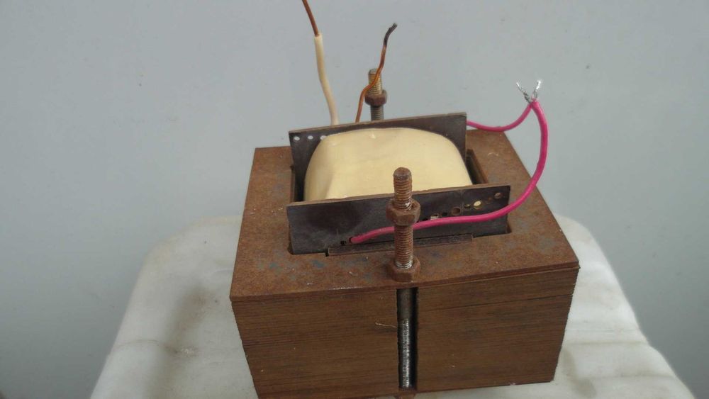 Сетевой трансформатор 300 Вт