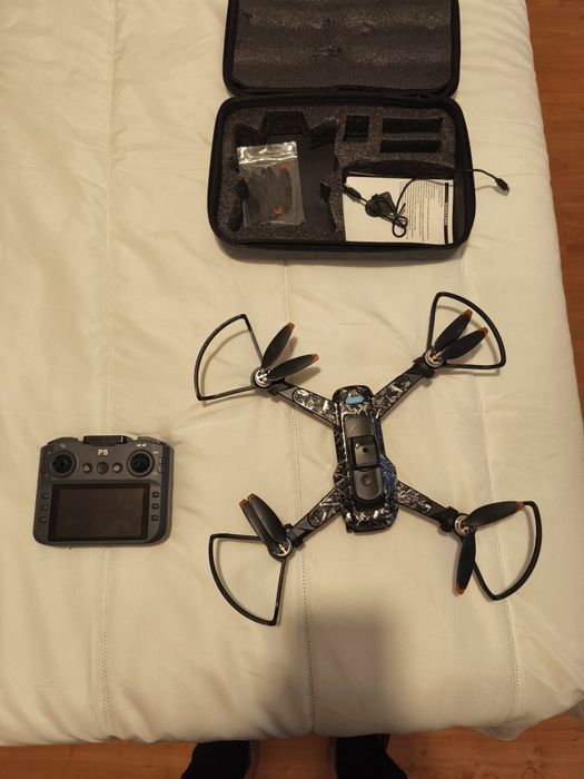 Drone com 2 baterias