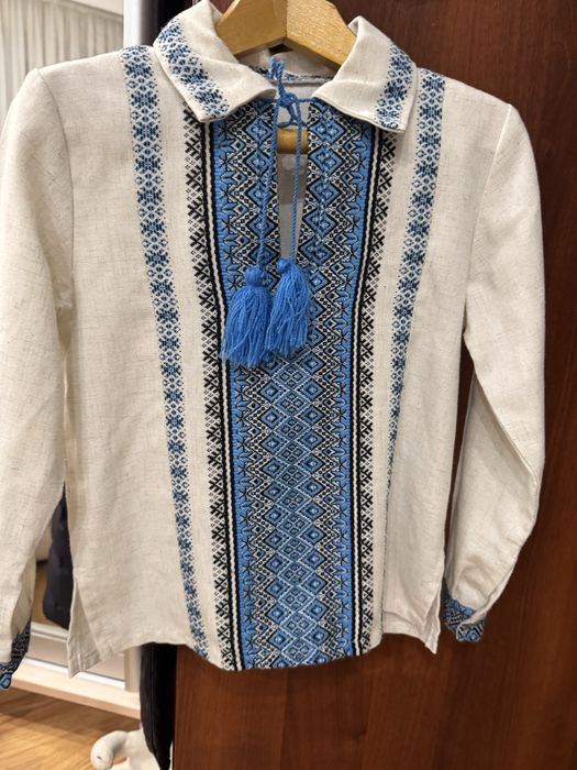 Продам гарну вишиванку для хлопчика р. 116