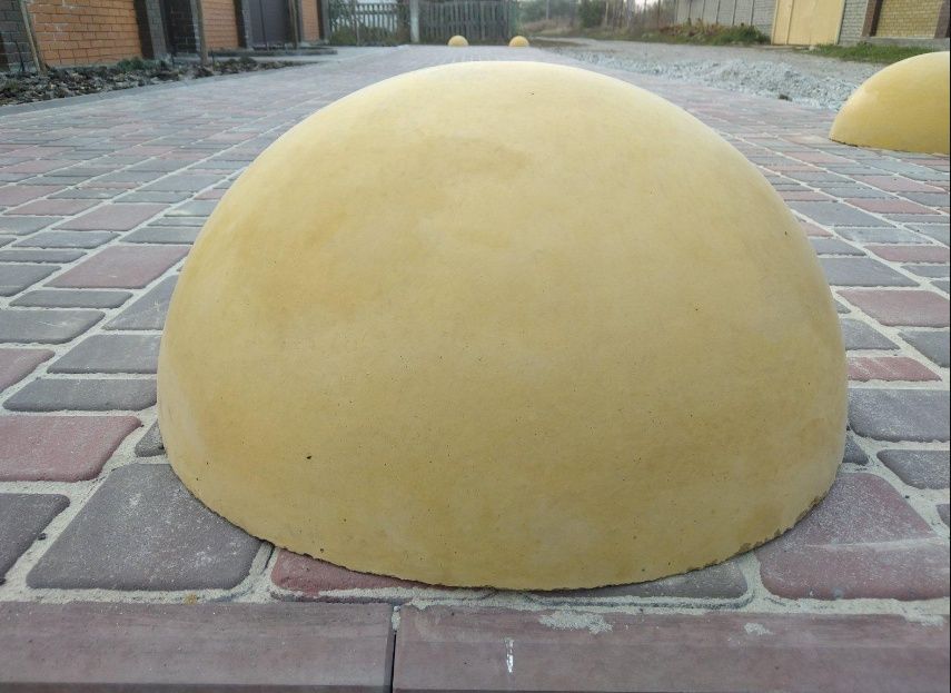 Полусфера, півсфера, антипарковка, антипаркувальна бетонна сфера.