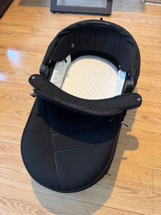 Gondola Model Muuvo Quick 4.0 black