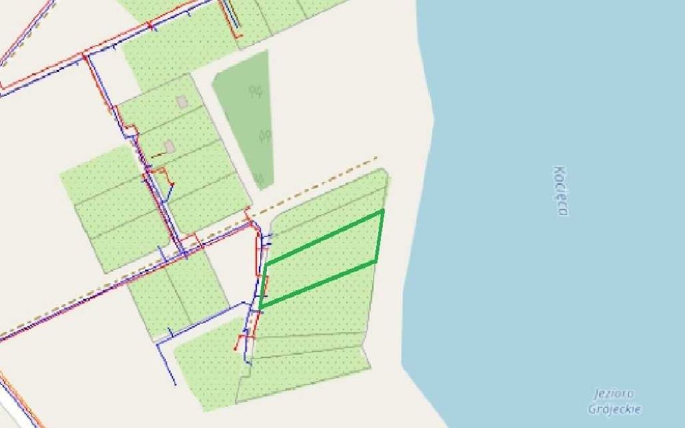 Działka nad jeziorem