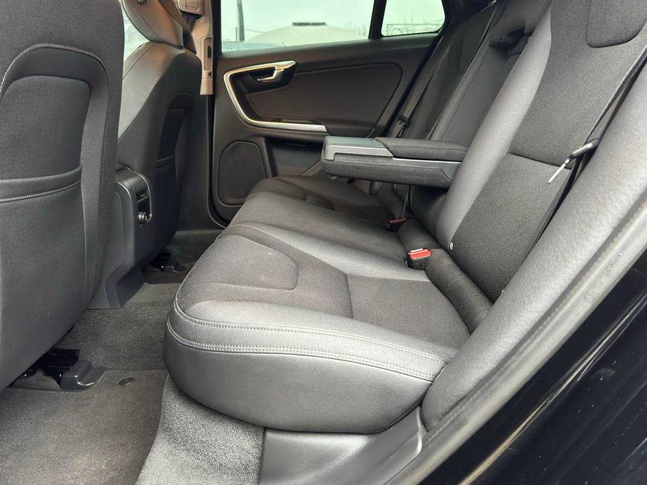 Volvo V60, 2011 рік, 2,0 D3 дизель з Швейцарії ВІДЕО