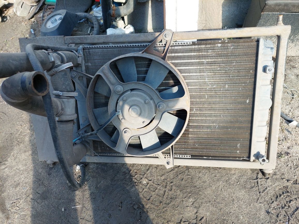 Радиатор охлаждения Деу Сенс/Ланос без кондиционера Новый Разборка