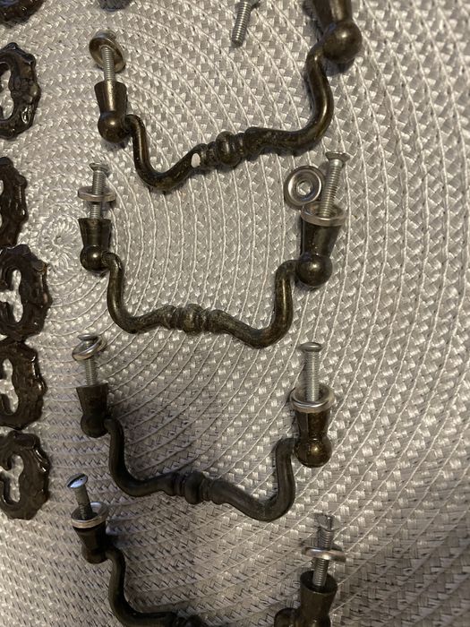 Komplet uchwytow do mebli z lat PRL-mosieżne