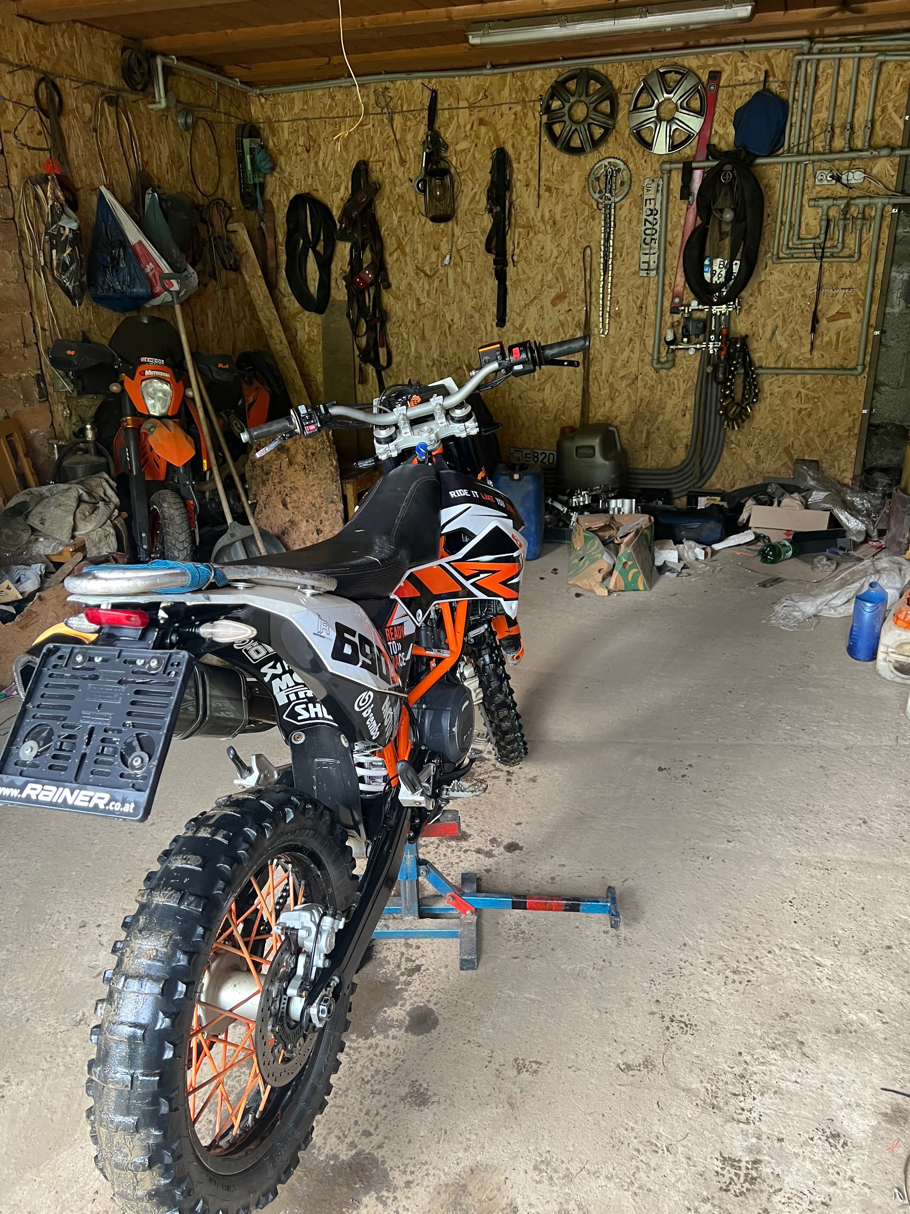 Продам KTM690smc-r