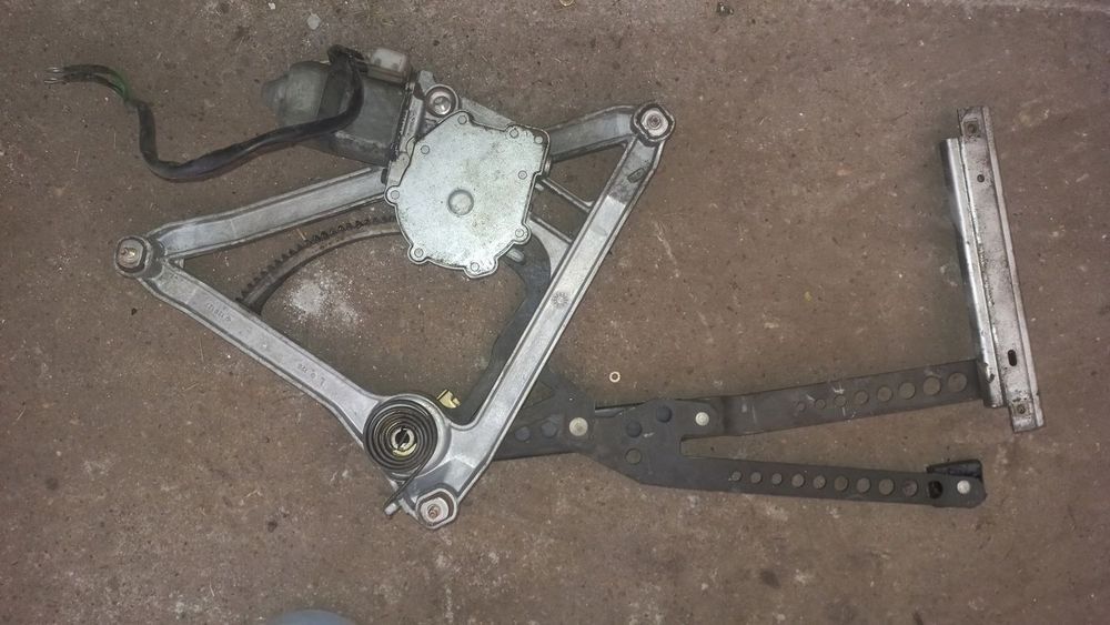 podnośnik szyby lewy przód mercedes w126 wwa