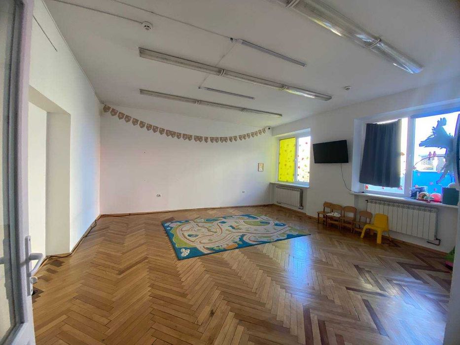 Оренда кімнати дит. простору, Сихів (р-н Довженка), доступно 4 кімнати