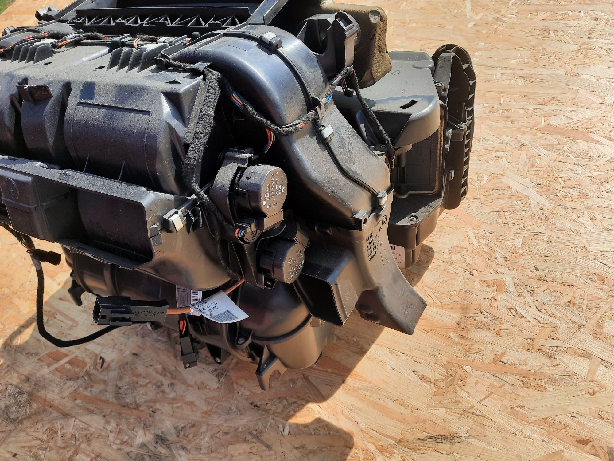 Nagrzewnica Kompletna BMW E60 E61 HIGH PCT Dwustrefowa