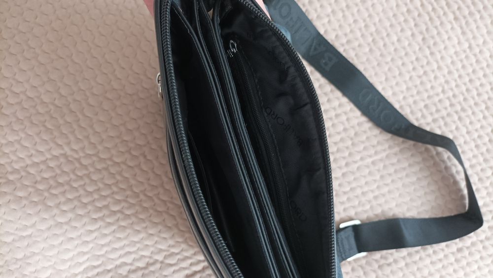 Шкіряна чоловіча сумка