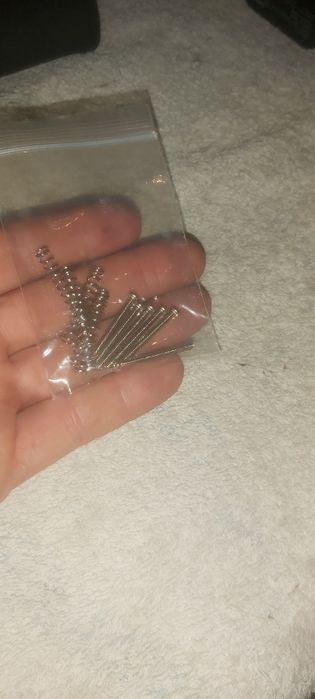 Parafusos e molas para pickup emg