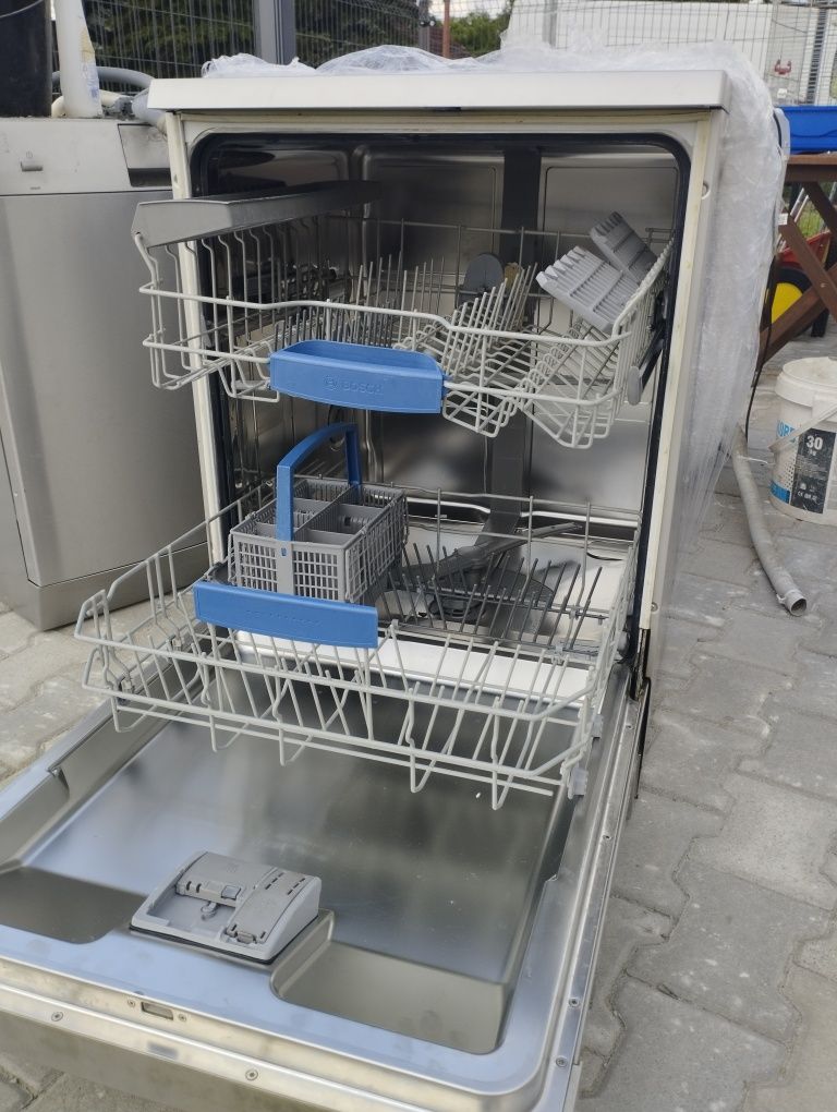 Zmywarka wolnostojąca Bosch INOX z gwarancją.