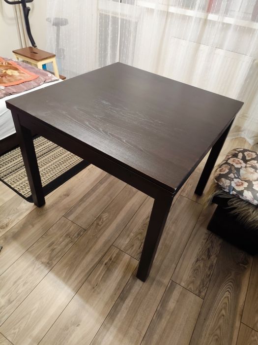 Stół rozkładany Ikea Bjursta brązowy prostokąt, kwadrat