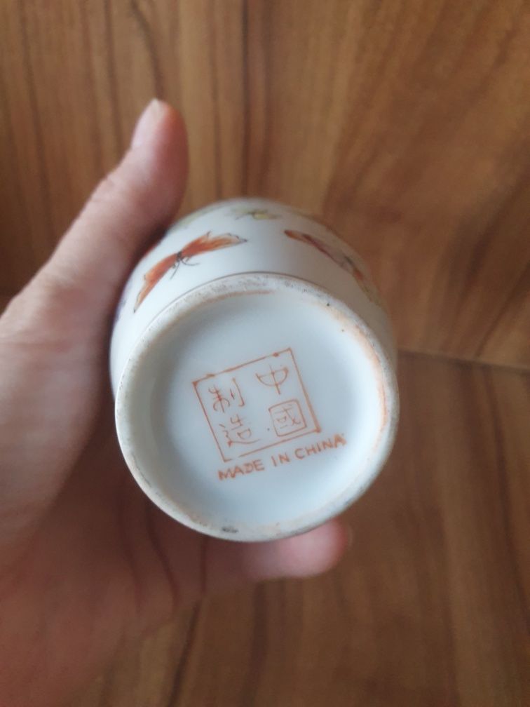 Wazonik chiński Made in China