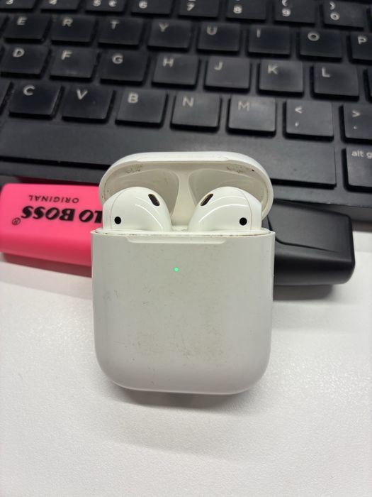 Słuchawki Airpods 1 uszkodzone