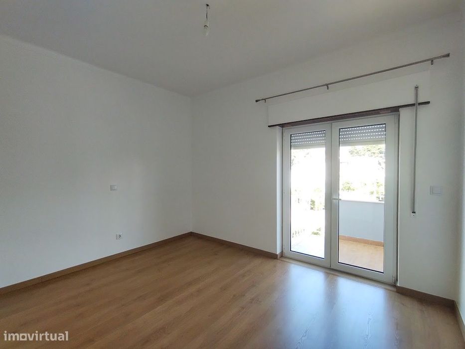 Apartamento T3 / Arrendar / Quinta da Alçada / Marrazes
