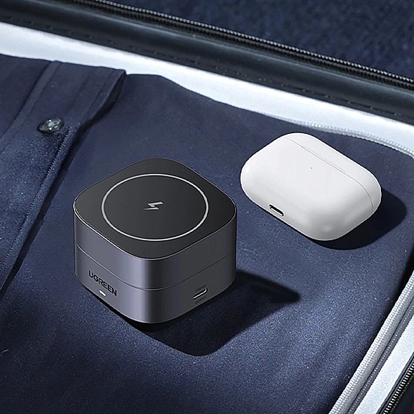 Ładowarka Ugreen W526 indukcyjna 3w1 MagSafe / Qi na telefon / słuchaw