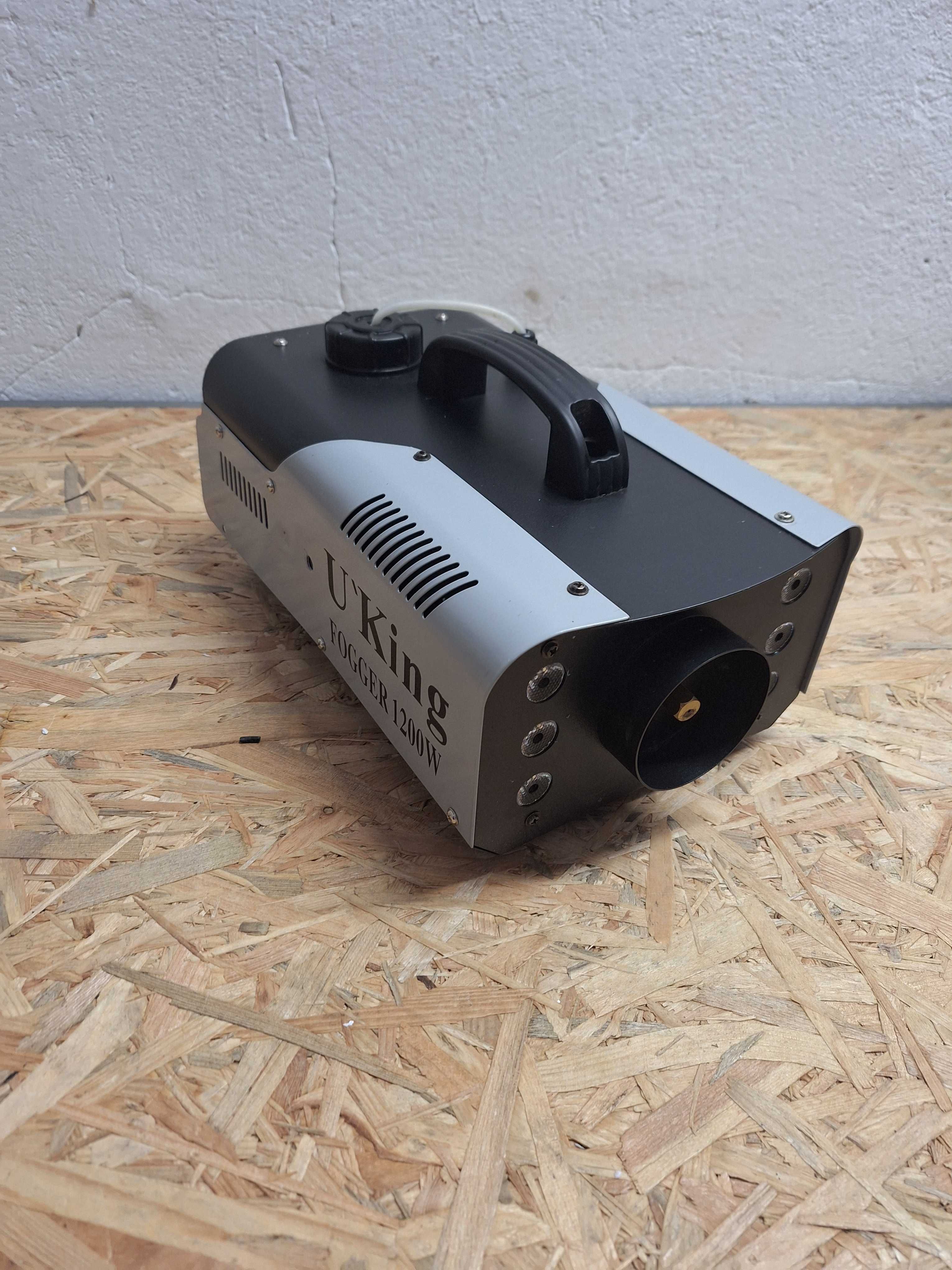 Wytwornica dymu UKing 1200W z diodami LED