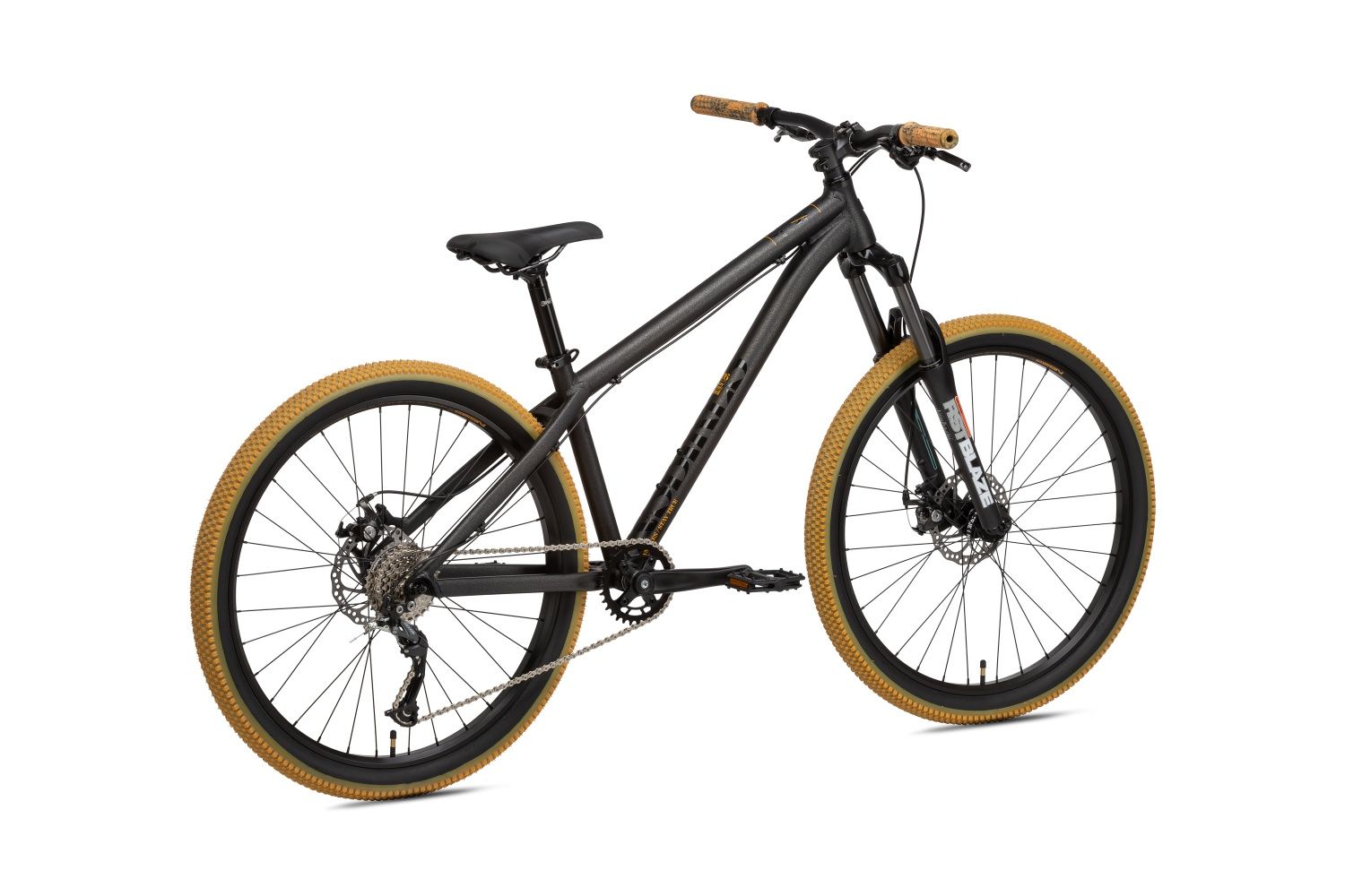 NS Bikes CLASH 2021 M 26''- opony Vans x Cult