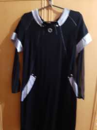 Черное платье с отделкой
