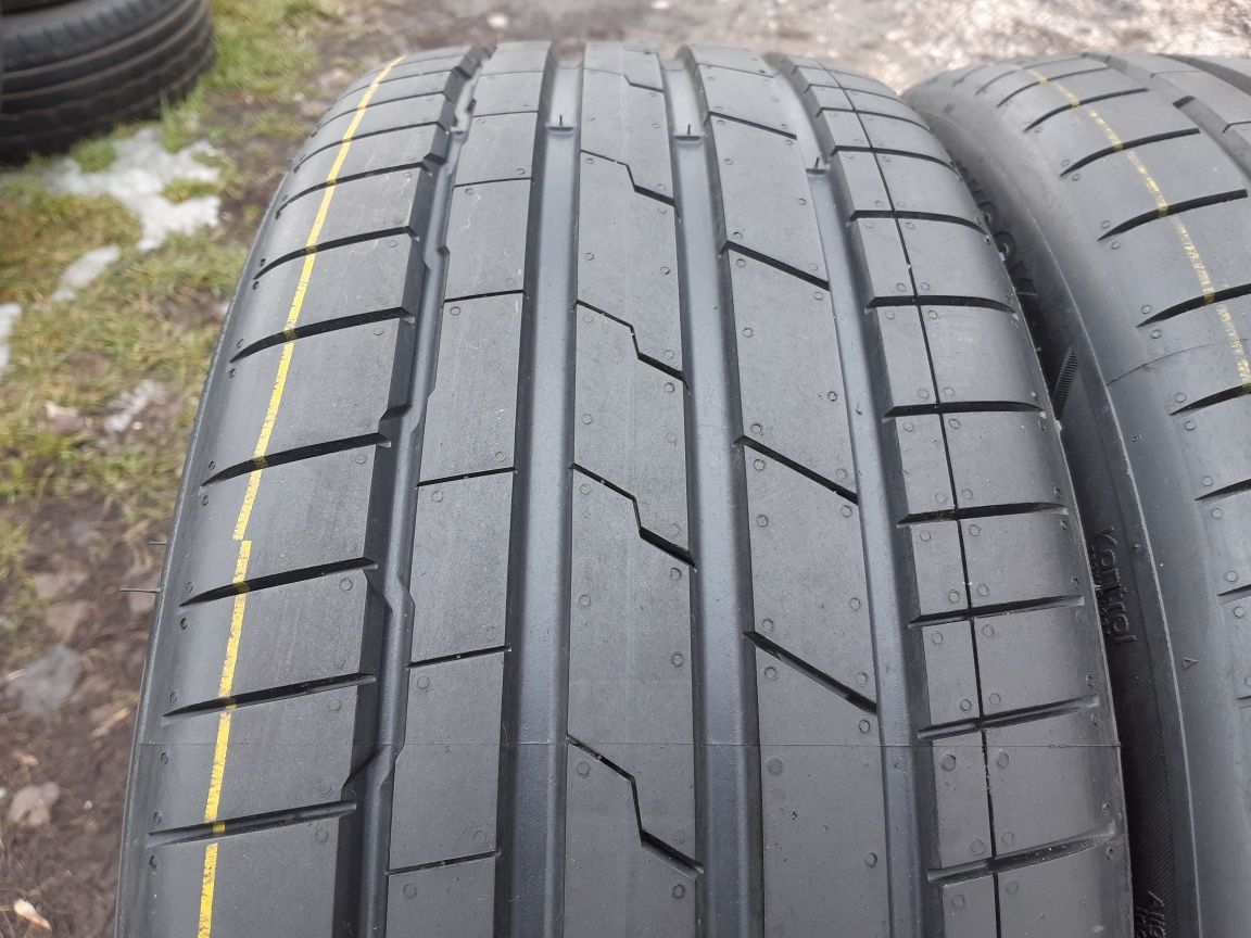 225/45/19 Hankook Ventus S1 Evo3 K127 225/45 R19 96W XL